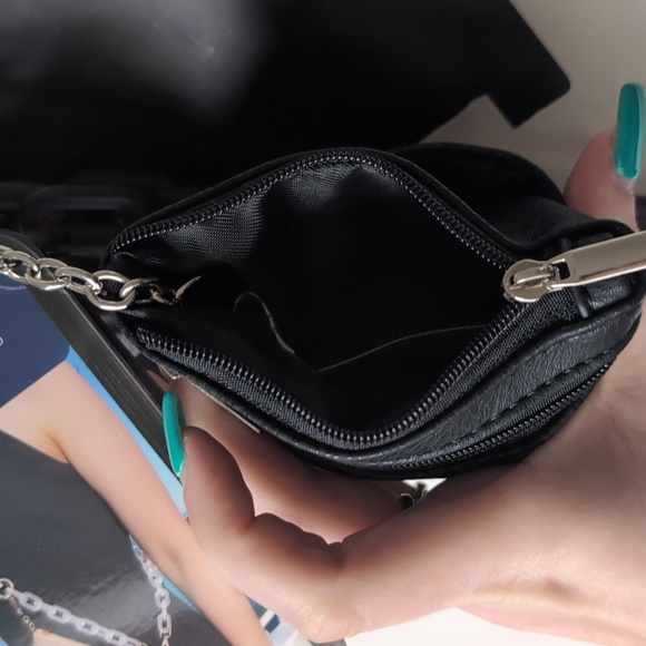 Save The Girls Black Clip And Go Ice Chain With Zippered Pouch And Phone Carrier - Picture 7 of 7